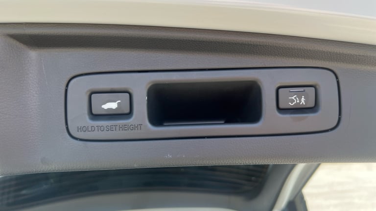 2025 Honda CR-V 2.0 ePHEV Advance Tech 5dr eCVT Estate Estate Hybrid Automatic