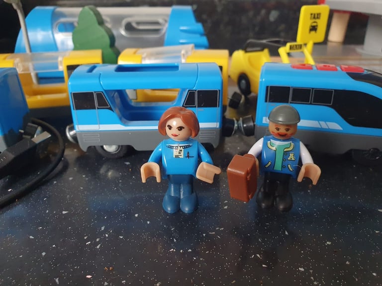 Play Tive Railway Set City Express Wooden Train Set lights sounds USB Battery train