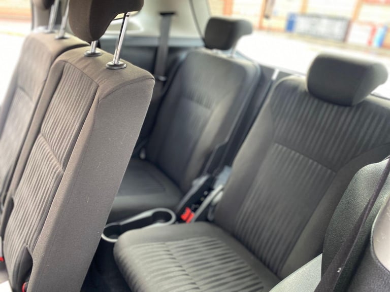 2014 Vauxhall Zafira Tourer 2.0 CDTi Exclusiv Auto Euro 5 5dr MPV Diesel Automatic