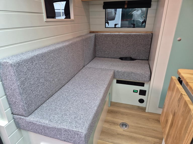Peugeot Boxer SPEEDS MOUNTAIN EDITION, BLUEHDI 435 L4H2 PROFESSIONAL