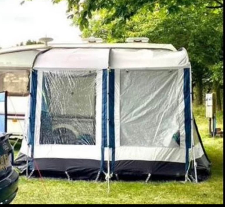 Kampa Rally 260 awning with bag