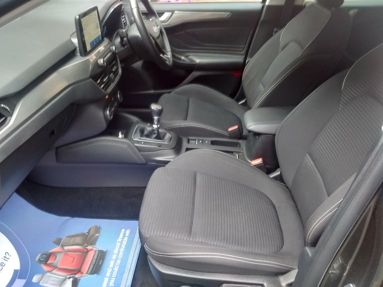 2018 Ford Focus 1.0 EcoBoost FSH 125 Titanium 5dr HATCHBACK Petrol Manual