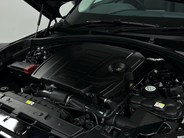 2024 Land Rover Range Rover Velar P250 Dynamic SE 2.0 Auto ( 250 bhp ) Station Wagon Petrol Autom...