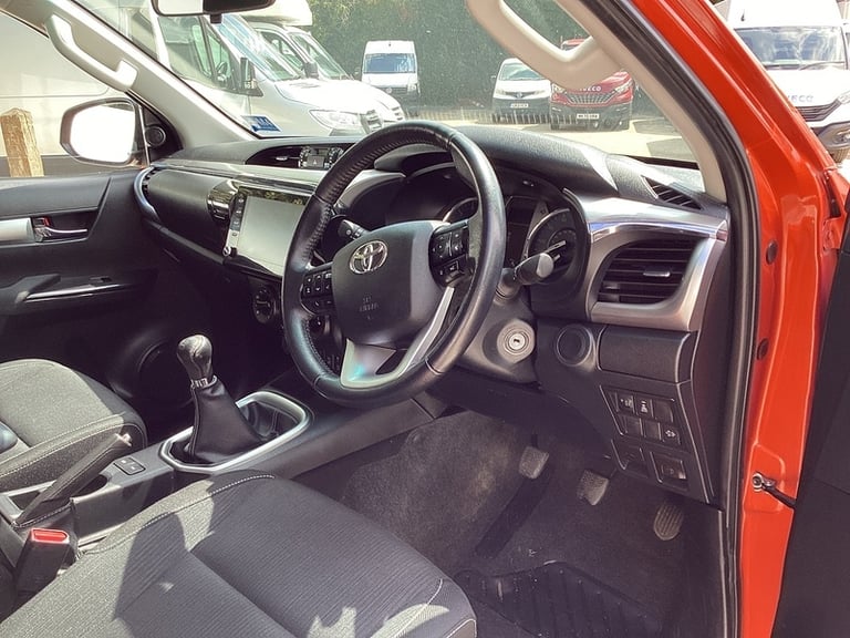 2022 Toyota Hilux D-4D Icon 4X4 D/C A/C Euro 6 Pickup Diesel Manual
