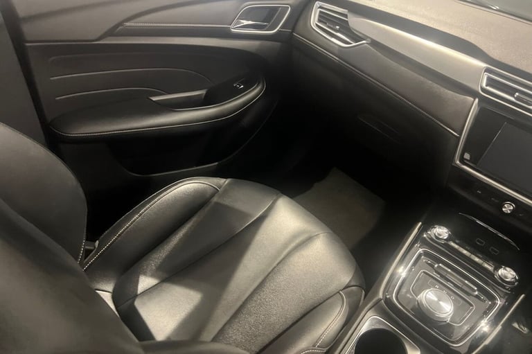 2021 71 MG MG 5 61.1KWH EXCLUSIVE LONG RANGE ESTATE 5DR ELECTRIC AUTO (156 PS) A