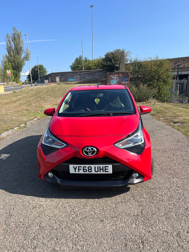 Toyota, AYGO, Hatchback, 2019, Manual, 998 (cc), 5 doors