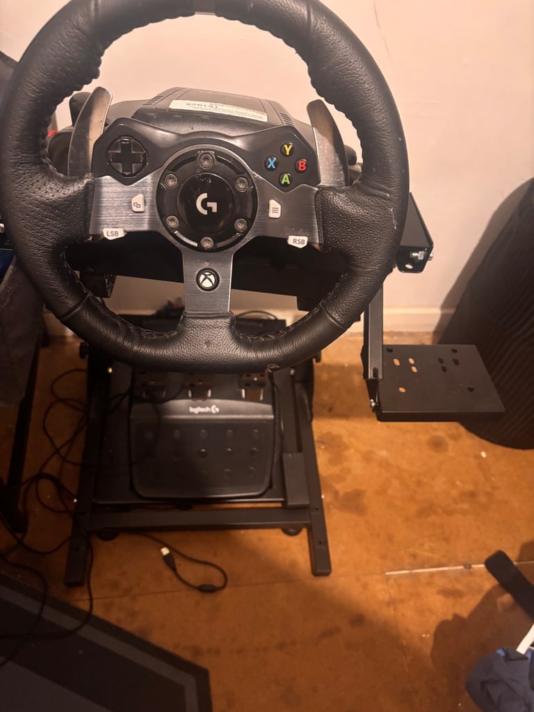 image for Logitech g920Xbox/pc steering wheel and pedal set