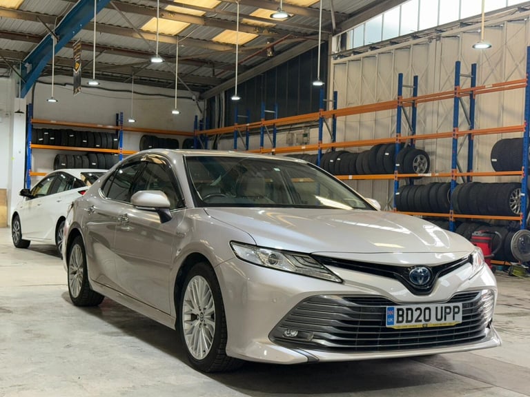 2020 Toyota Camry  2 480 CC TOYOTA CAMRY HYBRID  Hybrid