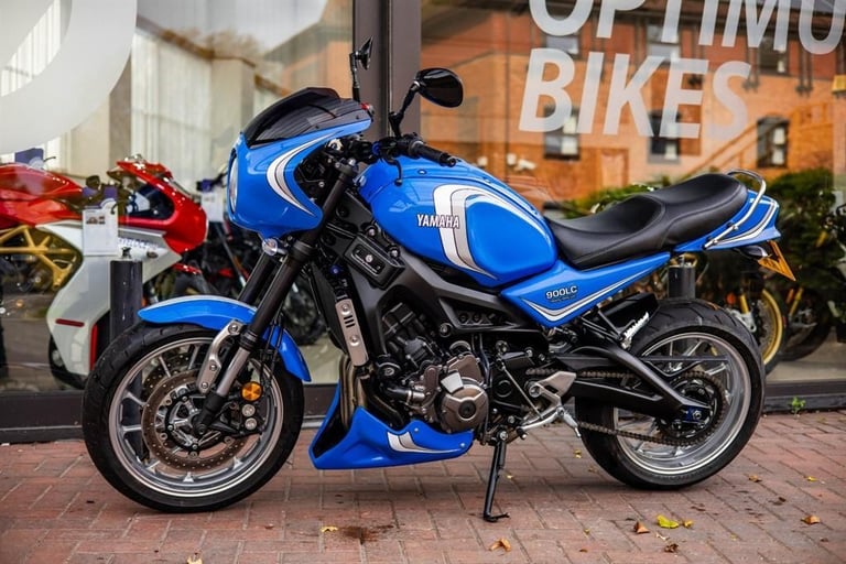 Yamaha XSR900 LOW MILES ! RD FAIRINGS ! AKRO ! STUNNING