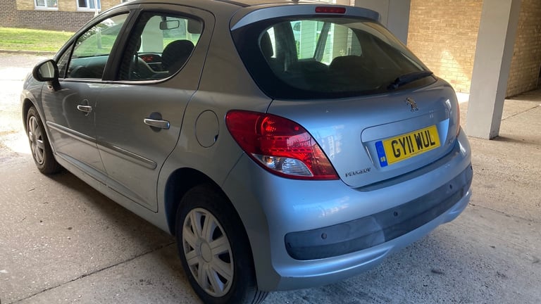 Peugeot, 207, Hatchback, 2011, Manual, 1360 (cc),5 doors - Image 2