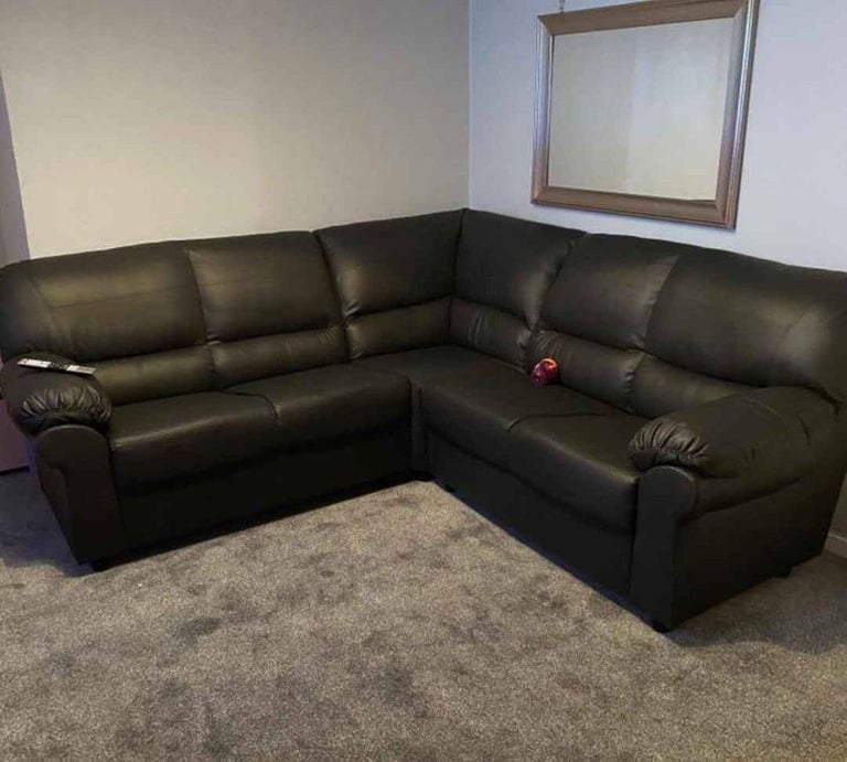 Classic Italian Leather Sofa Set The Candi Corner Sofa in Edinburgh