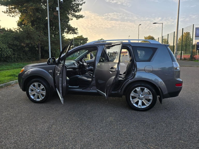 2008 Mitsubishi Outlander 2.4 MIVEC Elegance 5dr Auto ESTATE PETROL Automatic