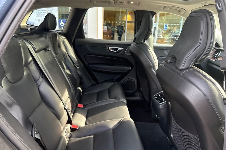 2023 Volvo XC60 2.0 B5 MHEV Ultimate SUV 5dr Petrol Hybrid Auto AWD Euro 6 (s/s) (250 ps) ESTATE ...