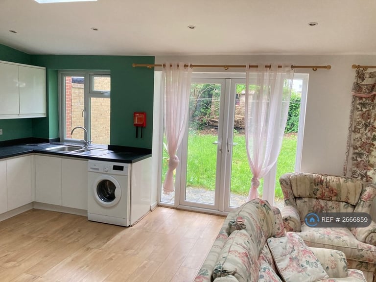 5 bedroom house in Vincent Street, Southampton, SO15 (5 bed) (#2666859)