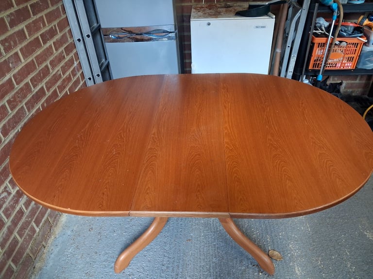 Drop leaf table 