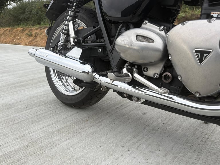 Triumph T100 Bonneville 900cc Bonne T 100