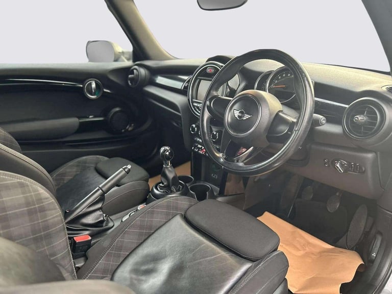 2016 MINI Convertible 1.5 Cooper D Euro 6 (s/s) 2dr CONVERTIBLE Diesel Manual
