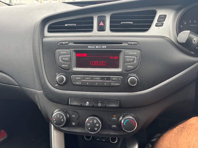 2014 Kia Ceed 1.4 CRDi 1 5dr HATCHBACK Diesel Manual