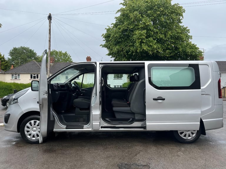Vauxhall Vivaro 2900 1.6CDTI BiTurbo 145PS Sportive 6 Seat LWB Crew Van 2017/67