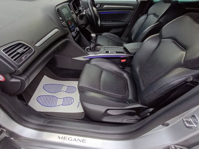 2016 Renault Megane 1.6 dCi Signature Nav Hatchback 5dr Diesel Manual Euro 6 (s/s) (130 ps) Hatch...