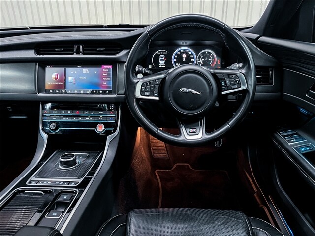 2017 Jaguar XF 3.0d V6 S 4dr Auto Saloon Diesel Automatic