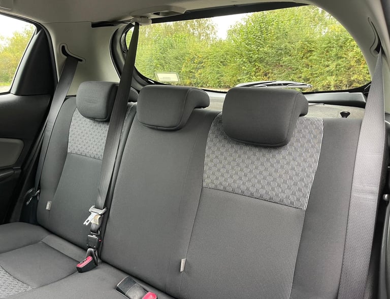 2015 Toyota Yaris 1.33 VVT-i Icon 5dr HATCHBACK Petrol Manual
