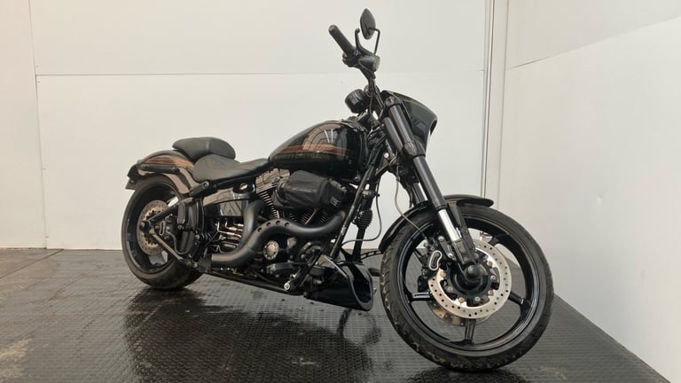 2017 Harley-Davidson Cvo FXSE Custom Colour (16.5MY) CUSTOM Petrol Manual