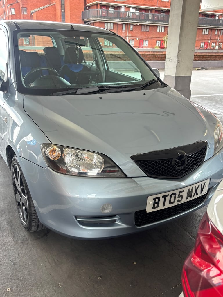 CLUTH GOING SLOWLY Mazda, 2, Hatchback, 2005, Manual, 1388 (cc), 5 doors