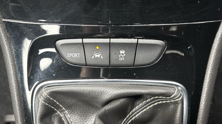 2017 Vauxhall Astra 1.4T 16V 150 SRi 5dr HATCHBACK PETROL Manual