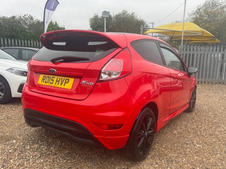 2015 Ford Fiesta 1.0 EcoBoost 140 Zetec S Red 3dr HATCHBACK PETROL Manual