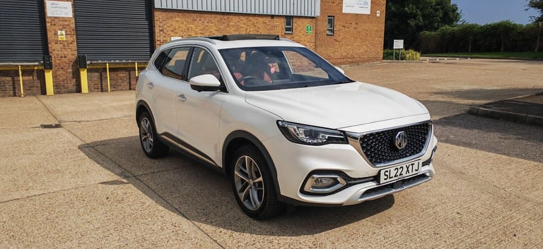 2022 MG MG HS 1.5 T-GDI 16.6kWh Exclusive Auto Euro 6 (s/s) 5dr ESTATE Petrol/Electric Hybrid Aut...