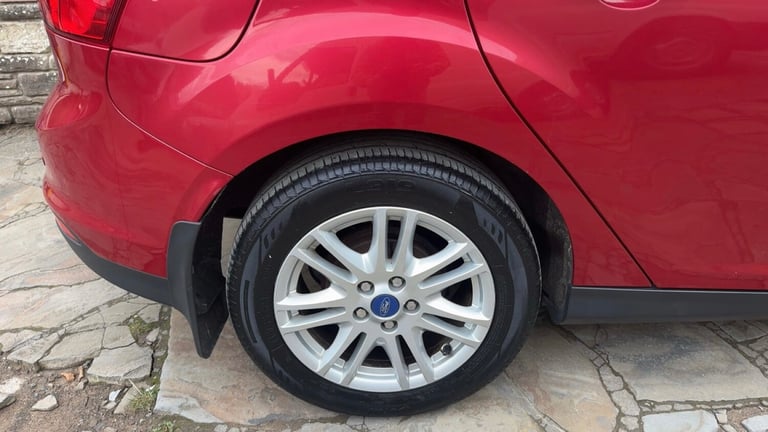 2012 Ford Focus 1.0 125 EcoBoost Titanium 5dr HATCHBACK Petrol Manual