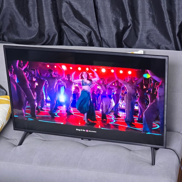 Samsung TV QLED smart slim 