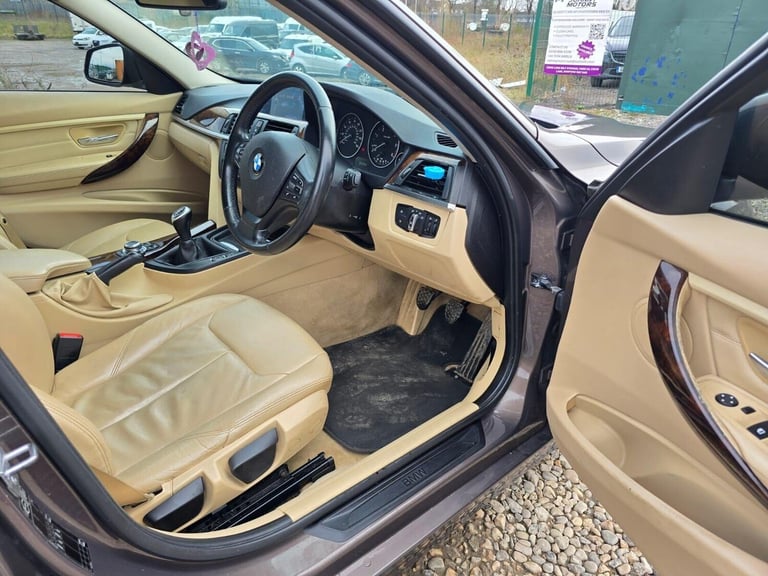 2014 BMW 3 Series 2.0 320d ED EfficientDynamics Euro 5 (s/s) 4dr Saloon Diesel Manual