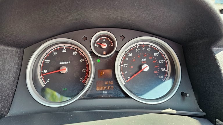 2005 Vauxhall Astra 1.8i 16V SRi 3dr Auto HATCHBACK Petrol Automatic
