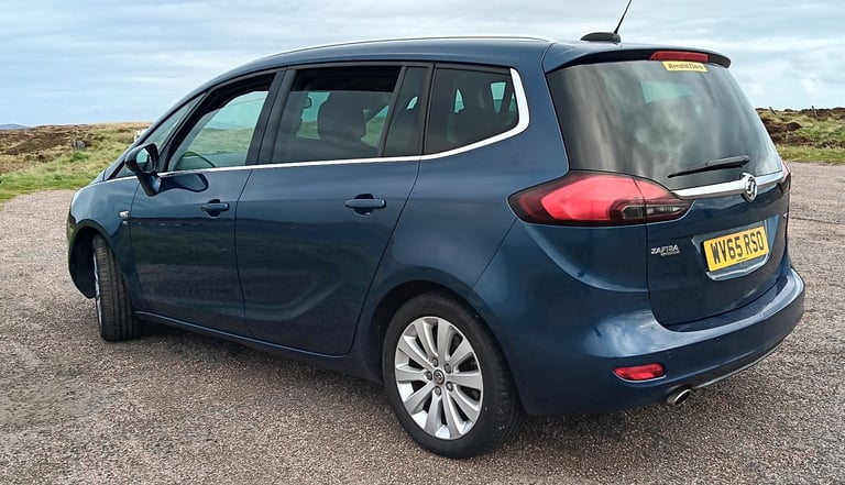 7 Seater Vauxhall Zafira Tourer 2.0