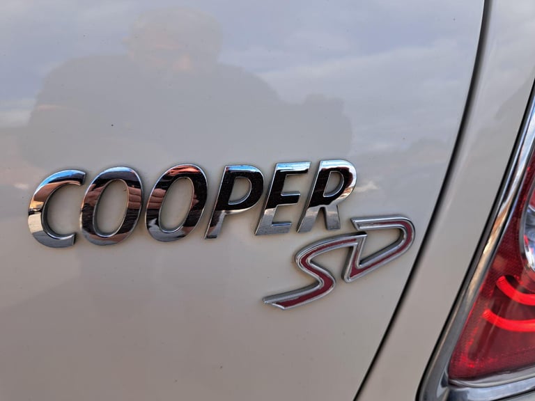 MINI HATCH 2.0 Cooper SD Hatch 2011
