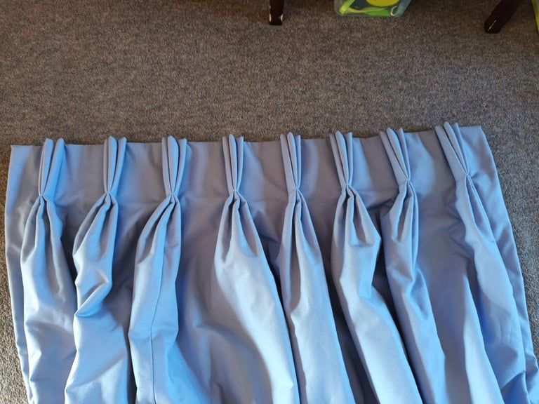 2 pair's of Curtains. 