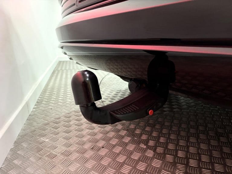  Audi e-tron 55 Launch Edition Auto quattro 5dr 95kWh Electric Automatic