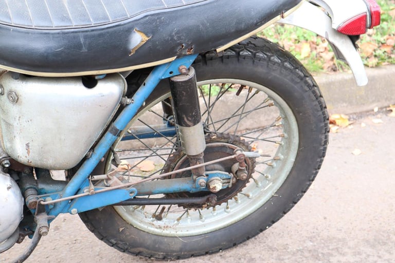 Triumph T100R T100 R Daytona Winter Restoration Project.