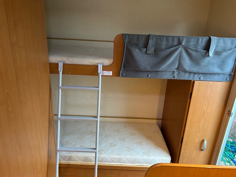 2007 BAILEY RANGER Series 5 550/6 (6 BERTH) Caravan