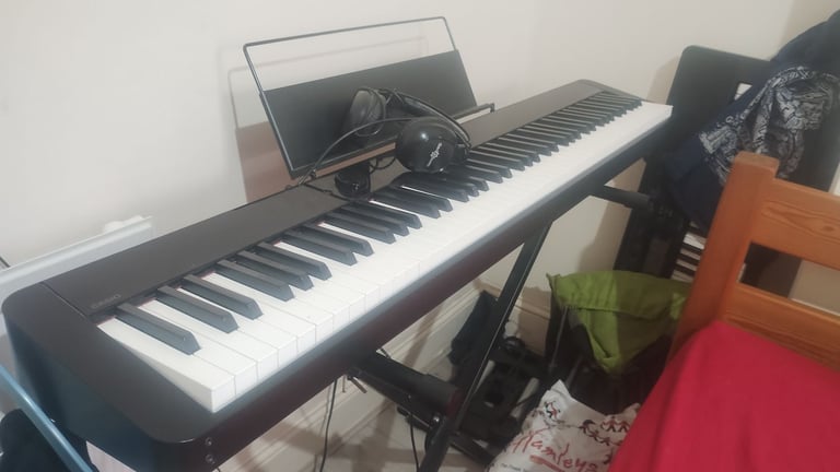🎹 Casio Privia PX-S1000 Digital Piano – Like New! 🎶