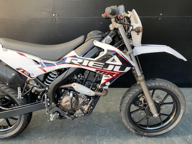 RIEJU MRT 125 cc 2025 VERY LOW MILEAGE HPI CLEAR 125cc SUPERMOTO 339 MILES!!