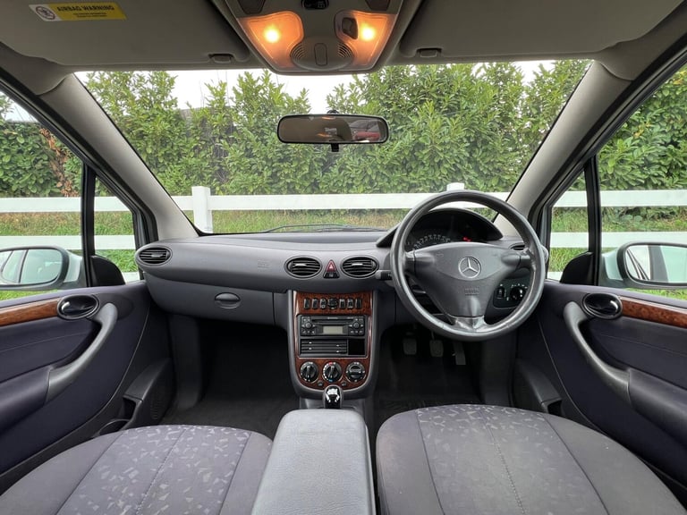 Mercedes-Benz A-Class 1.4 A140 Elegance LWB Hatchback 5dr Petrol Manual - Image 2