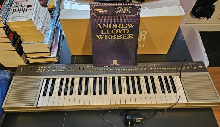 image for REDUCED Yamaha PS-55 Vintage Keyboard Synthesizer – Working + mains & 1 book. collection