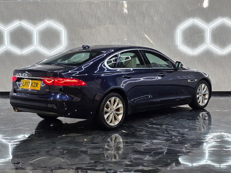 2017 Jaguar XF PRESTIGE Saloon Diesel Automatic