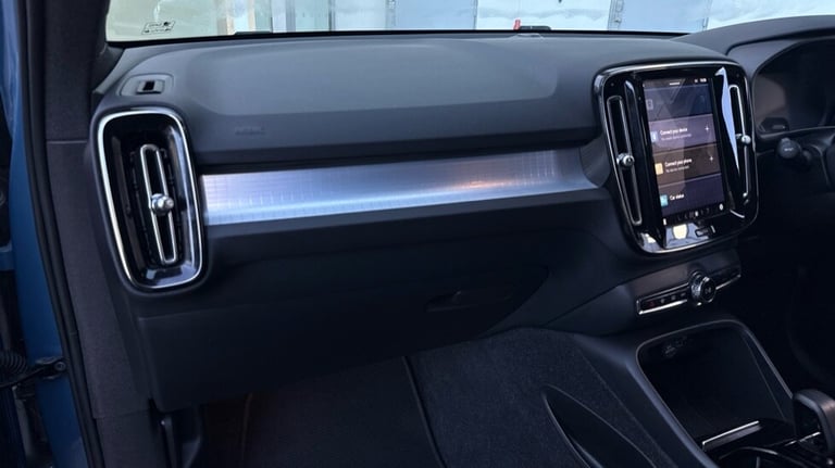 2023 Volvo XC40 Plus, B3 Mild hybrid, Petrol, Dark Estate Petrol Automatic