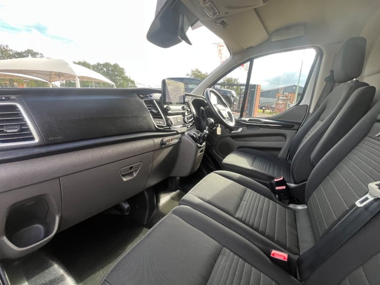  Ford Transit Custom 2.0 EcoBlue 130ps L2 H1 Limited Van Diesel