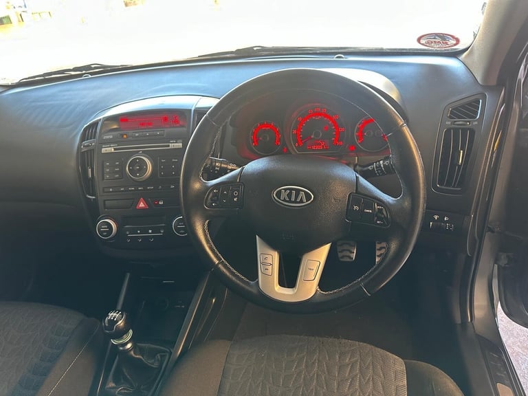 Kia Pro Ceed 1.6 3 Euro 5 3dr Petrol Manual - Image 12