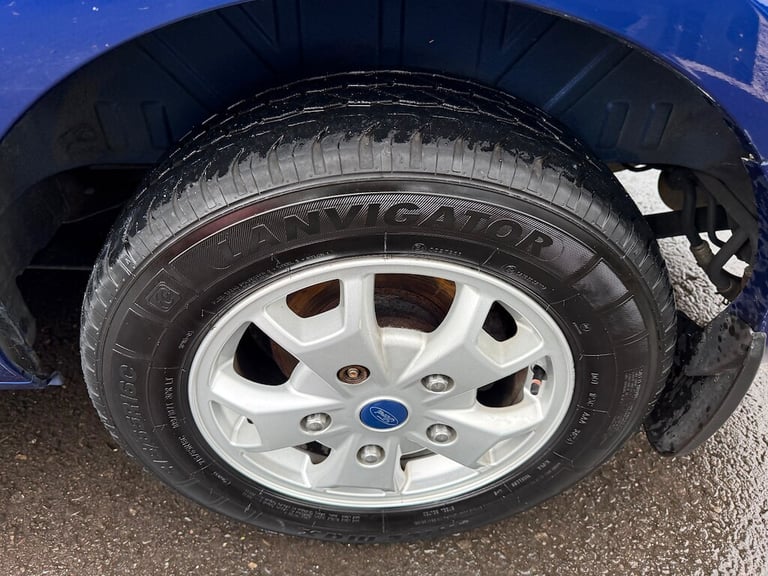 2014 Ford Tourneo Custom 2.2 300 TDCi Limited Minibus Double Cab 5dr Diesel Manual L1 Euro 5 (s/s...